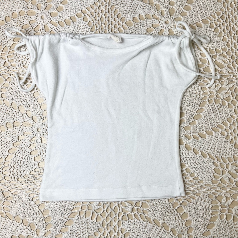 Vintage 1980s Girls 4t Cinched Shoulders White Short Sleeve Tee Shirt